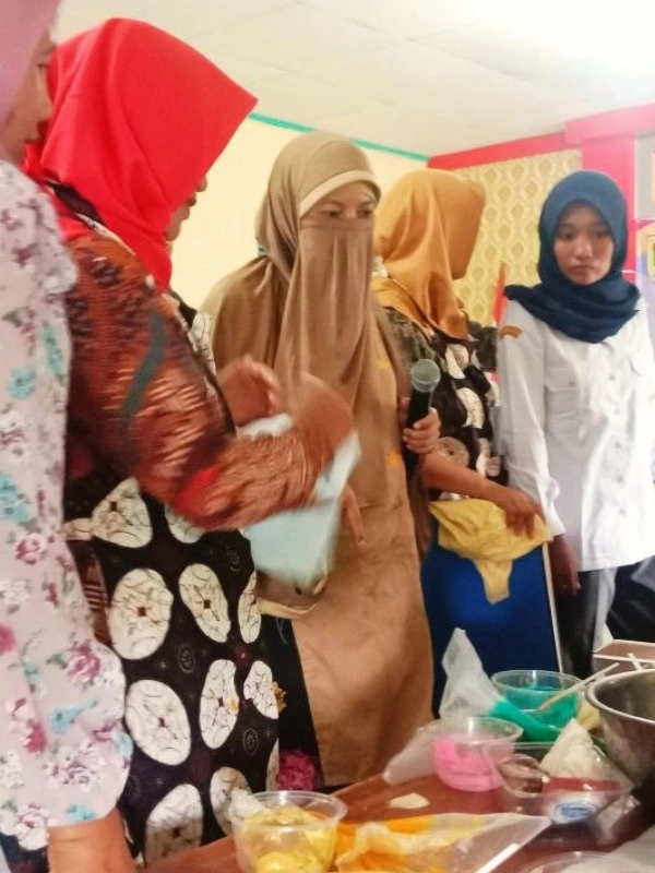 Dokumentasi pelatihan Brownies Batik 1